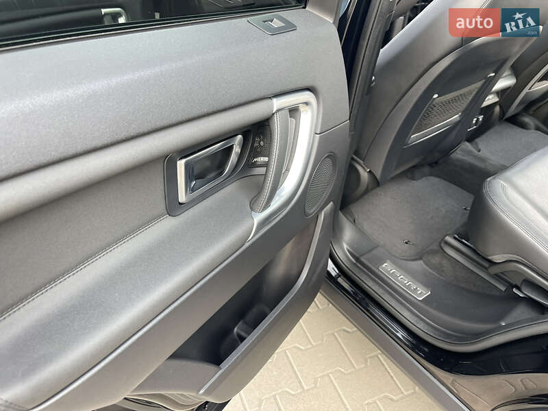 Позашляховик / Кросовер Land Rover Discovery Sport 2017 в Києві