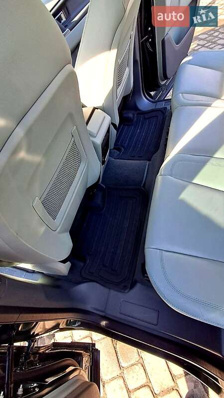 Внедорожник / Кроссовер Land Rover Discovery Sport 2015 в Ивано-Франковске