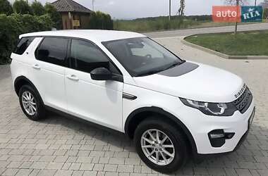 Позашляховик / Кросовер Land Rover Discovery Sport 2018 в 