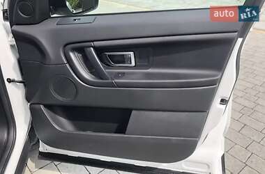 Позашляховик / Кросовер Land Rover Discovery Sport 2018 в 