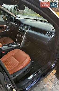 Позашляховик / Кросовер Land Rover Discovery Sport 2015 в 