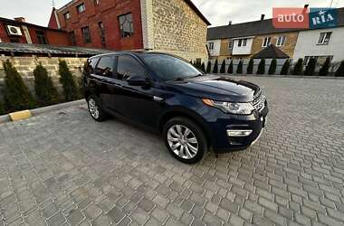 Позашляховик / Кросовер Land Rover Discovery Sport 2015 в 