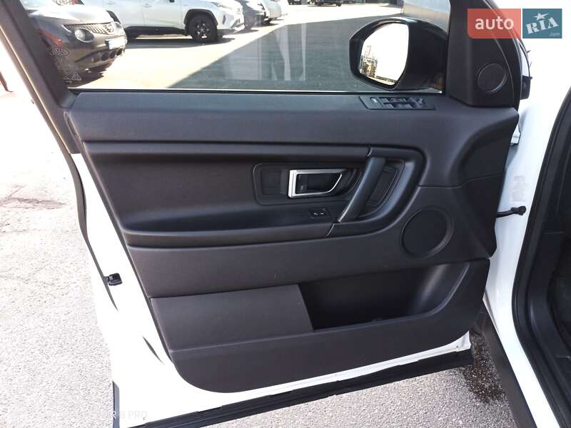 Позашляховик / Кросовер Land Rover Discovery Sport 2016 в Києві