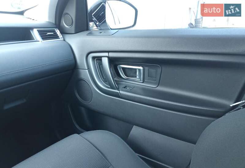 Позашляховик / Кросовер Land Rover Discovery Sport 2016 в Києві