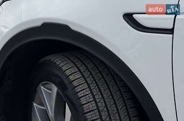 Внедорожник / Кроссовер Land Rover Discovery Sport 2021 в 
