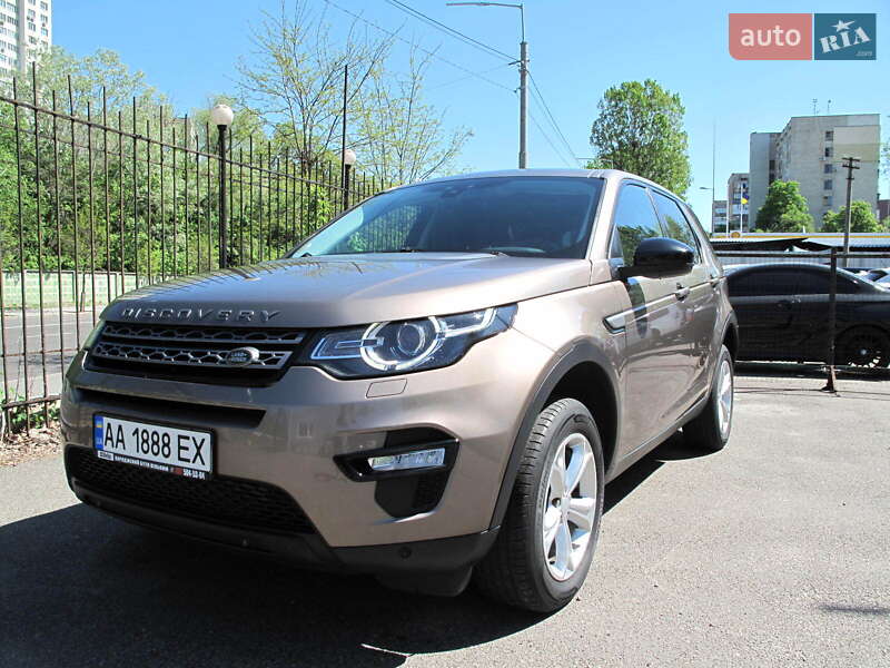 Внедорожник / Кроссовер Land Rover Discovery Sport 2016 в Киеве