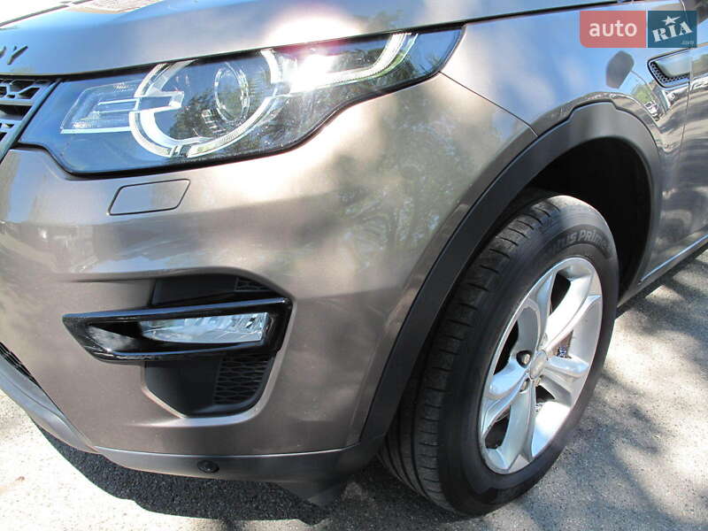 Внедорожник / Кроссовер Land Rover Discovery Sport 2016 в Киеве