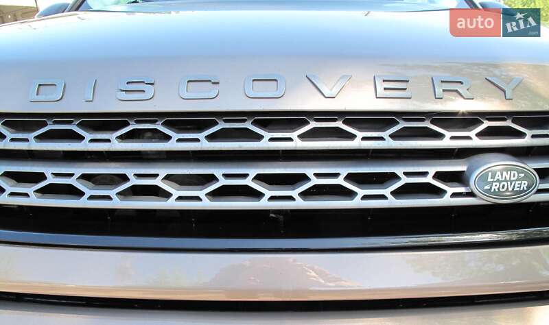 Внедорожник / Кроссовер Land Rover Discovery Sport 2016 в Киеве