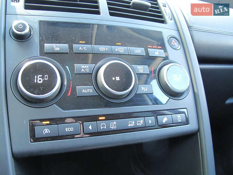 Внедорожник / Кроссовер Land Rover Discovery Sport 2016 в Киеве