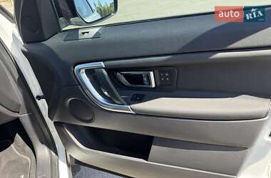 Позашляховик / Кросовер Land Rover Discovery Sport 2016 в 