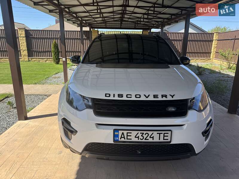 Позашляховик / Кросовер Land Rover Discovery Sport 2016 в 