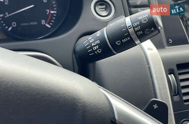 Внедорожник / Кроссовер Land Rover Discovery Sport 2015 в 