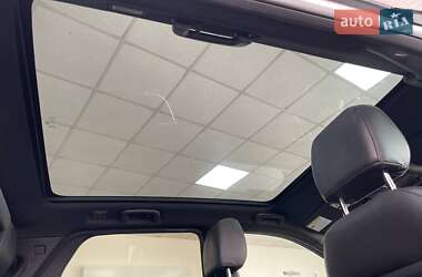 Внедорожник / Кроссовер Land Rover Discovery Sport 2018 в 