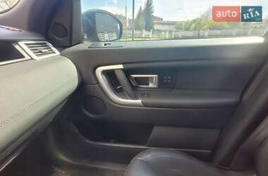 Внедорожник / Кроссовер Land Rover Discovery Sport 2017 в 