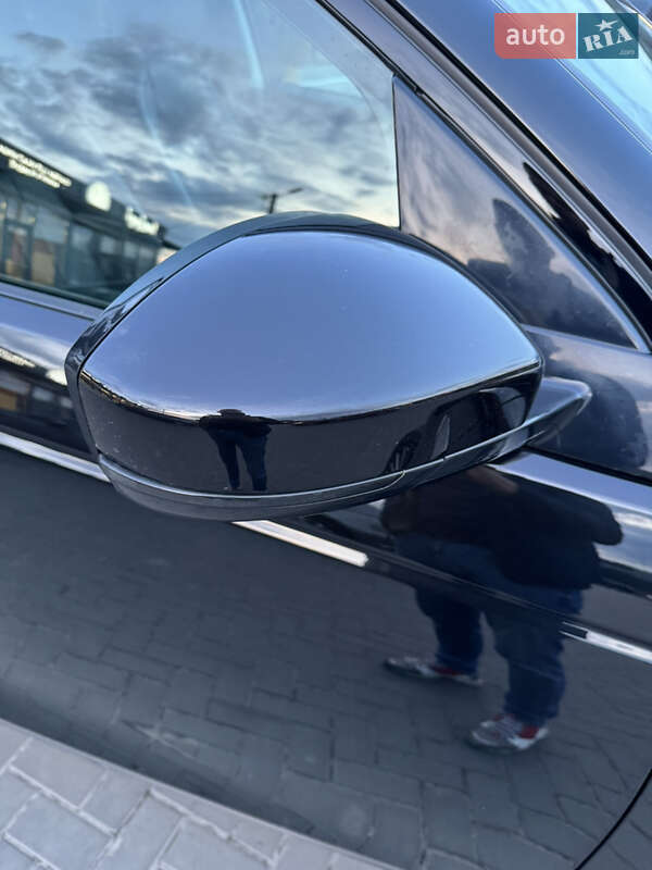 Позашляховик / Кросовер Land Rover Discovery Sport 2016 в Луцьку