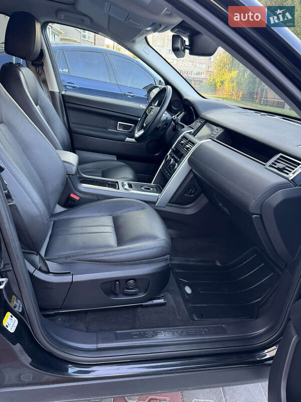 Позашляховик / Кросовер Land Rover Discovery Sport 2016 в Луцьку