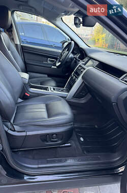 Внедорожник / Кроссовер Land Rover Discovery Sport 2016 в 