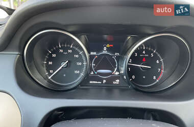 Позашляховик / Кросовер Land Rover Discovery Sport 2018 в 