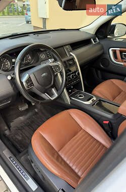 Внедорожник / Кроссовер Land Rover Discovery Sport 2015 в 