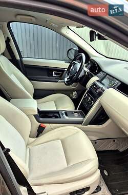 Внедорожник / Кроссовер Land Rover Discovery Sport 2015 в 