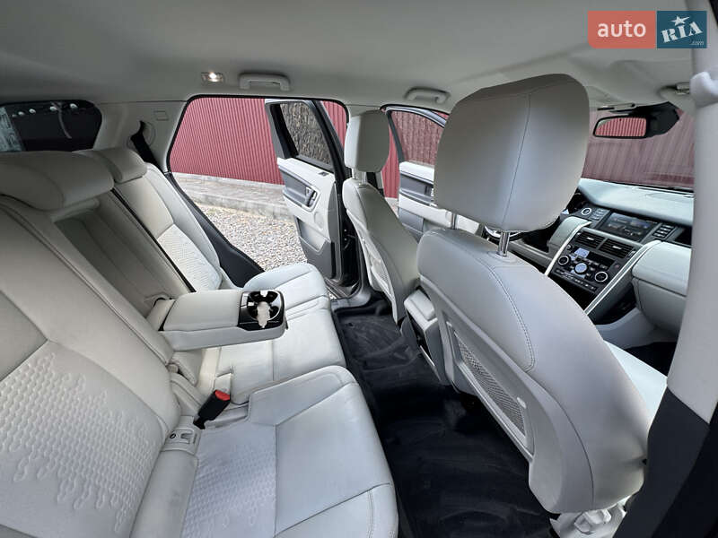 Позашляховик / Кросовер Land Rover Discovery Sport 2016 в Трускавці
