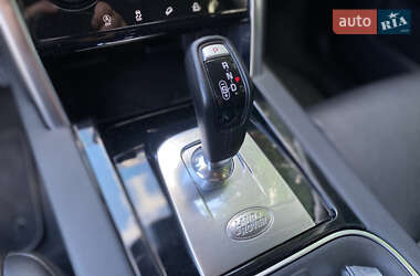 Позашляховик / Кросовер Land Rover Discovery Sport 2021 в 