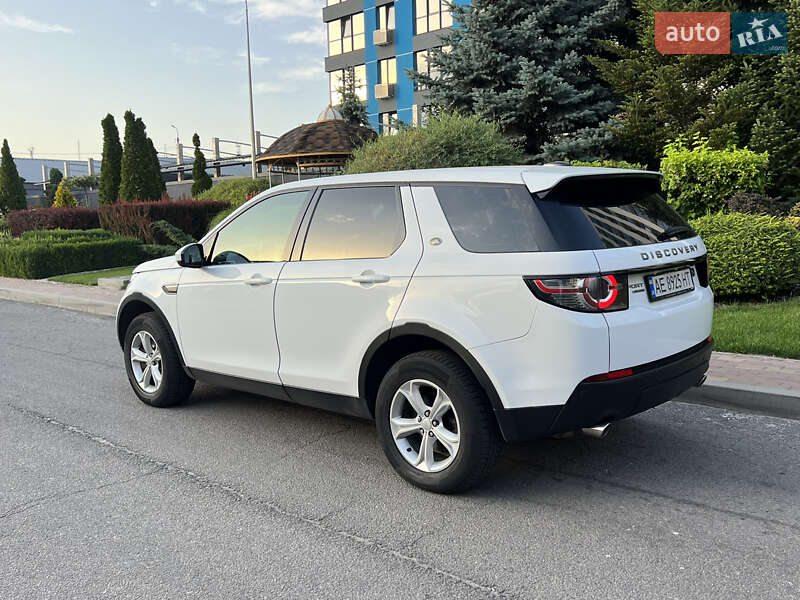 Позашляховик / Кросовер Land Rover Discovery Sport 2016 в Дніпрі