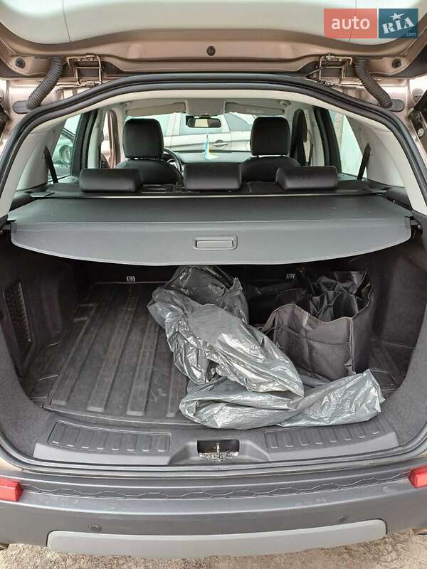 Внедорожник / Кроссовер Land Rover Discovery Sport 2017 в Киеве