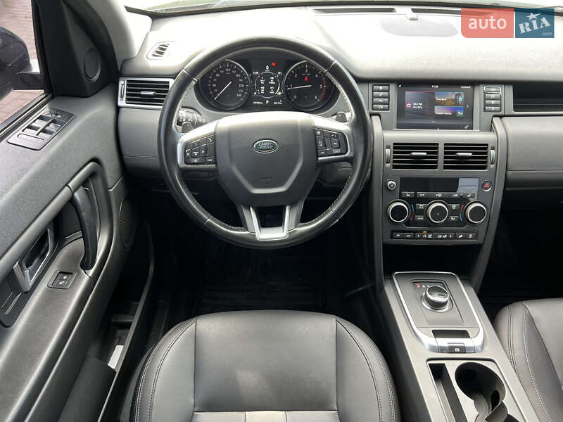 Внедорожник / Кроссовер Land Rover Discovery Sport 2017 в Киеве
