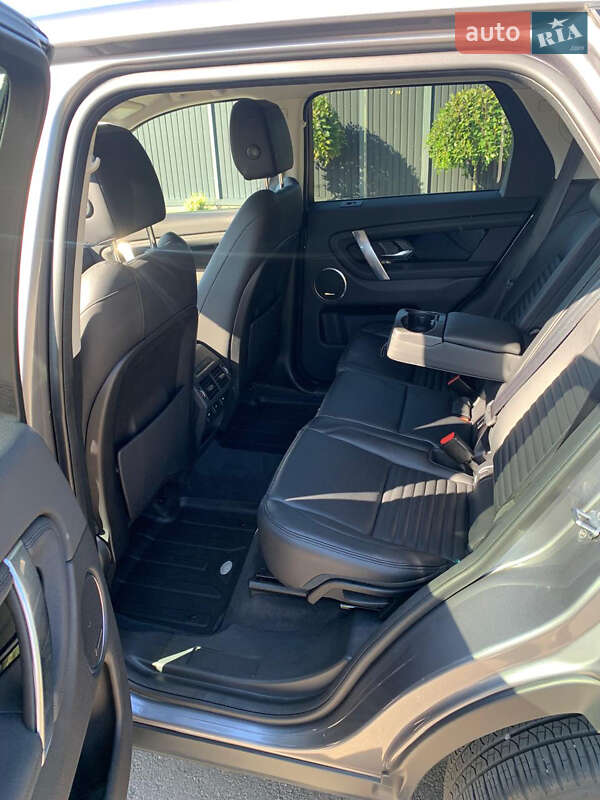 Внедорожник / Кроссовер Land Rover Discovery Sport 2020 в Киеве