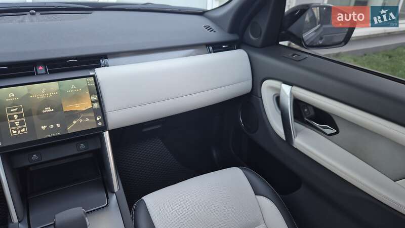 Внедорожник / Кроссовер Land Rover Discovery Sport 2023 в Киеве