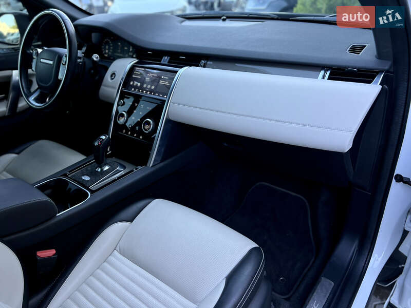 Внедорожник / Кроссовер Land Rover Discovery Sport 2019 в Одессе фото 29 Внедорожник / Кроссовер Land Rover Discovery Sport 2019 в Одессе