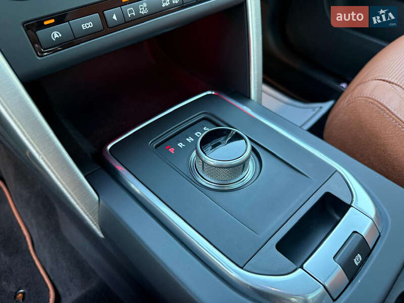 Внедорожник / Кроссовер Land Rover Discovery Sport 2015 в Луцке