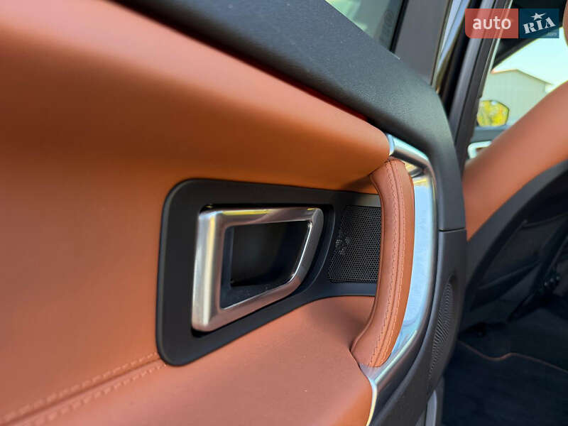 Внедорожник / Кроссовер Land Rover Discovery Sport 2015 в Луцке