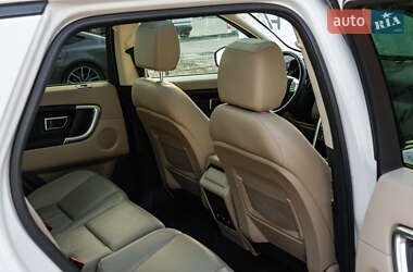 Позашляховик / Кросовер Land Rover Discovery Sport 2015 в  фото 27 Позашляховик / Кросовер Land Rover Discovery Sport 2015 в
