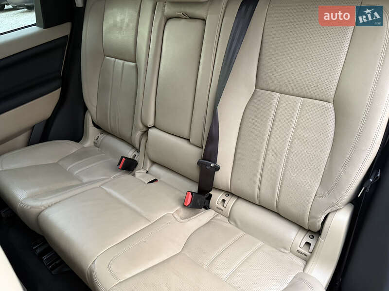 Позашляховик / Кросовер Land Rover Discovery Sport 2016 в Дрогобичі