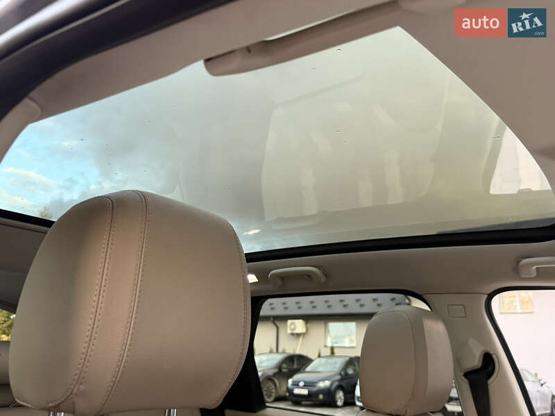 Позашляховик / Кросовер Land Rover Discovery Sport 2016 в Дрогобичі