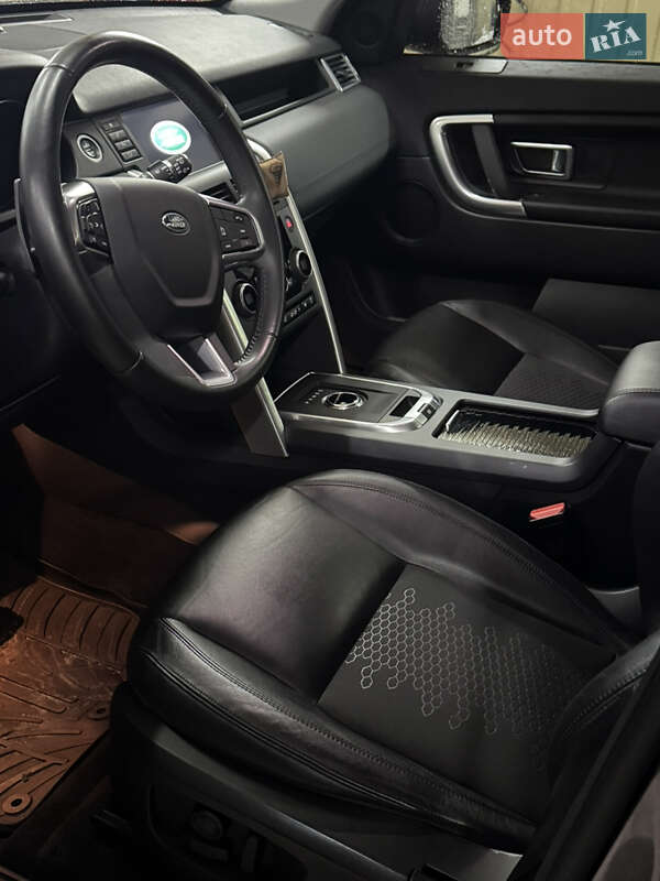 Внедорожник / Кроссовер Land Rover Discovery Sport 2017 в Киеве фото 6 Внедорожник / Кроссовер Land Rover Discovery Sport 2017 в Киеве