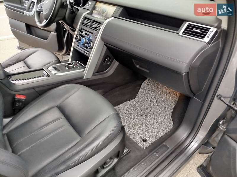 Позашляховик / Кросовер Land Rover Discovery Sport 2016 в Києві фото 45 Позашляховик / Кросовер Land Rover Discovery Sport 2016 в Києві