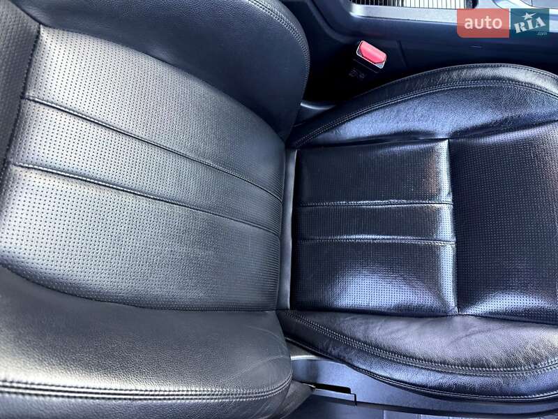 Внедорожник / Кроссовер Land Rover Discovery Sport 2017 в Хмельницком фото 25 Внедорожник / Кроссовер Land Rover Discovery Sport 2017 в Хмельницком