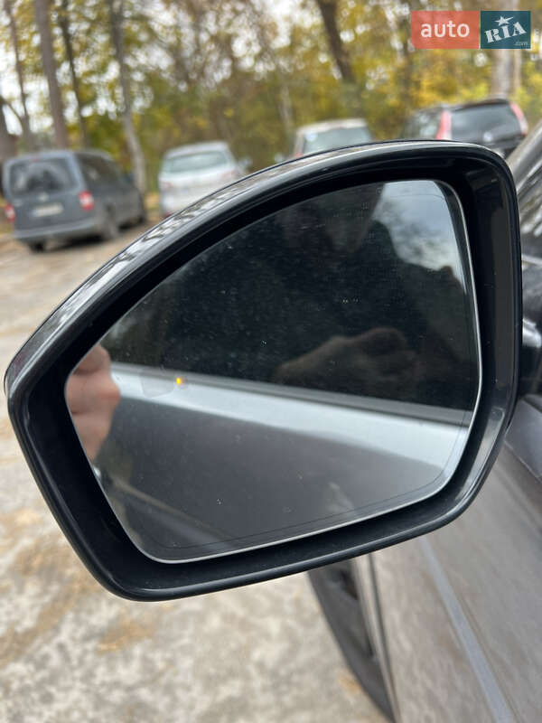 Внедорожник / Кроссовер Land Rover Discovery Sport 2020 в Житомире фото 9 Внедорожник / Кроссовер Land Rover Discovery Sport 2020 в Житомире