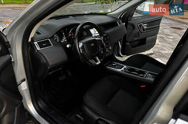 Позашляховик / Кросовер Land Rover Discovery Sport 2017 в 