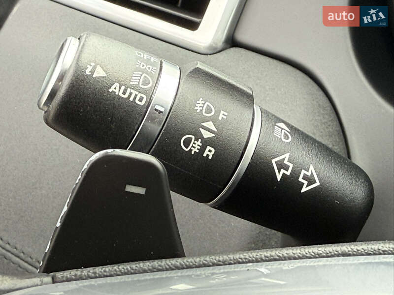 Позашляховик / Кросовер Land Rover Discovery Sport 2016 в Дрогобичі