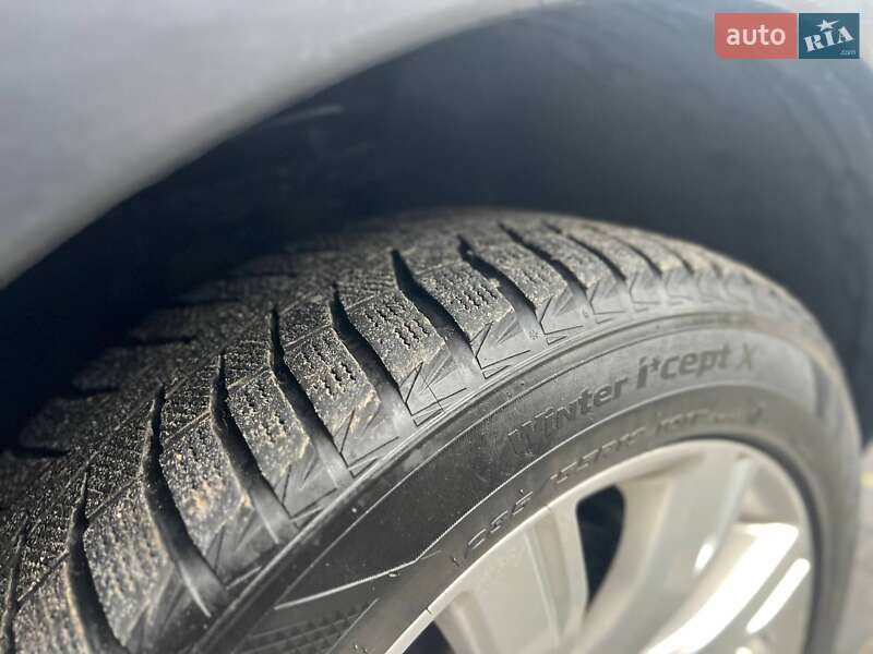 Внедорожник / Кроссовер Land Rover Discovery Sport 2015 в Полтаве