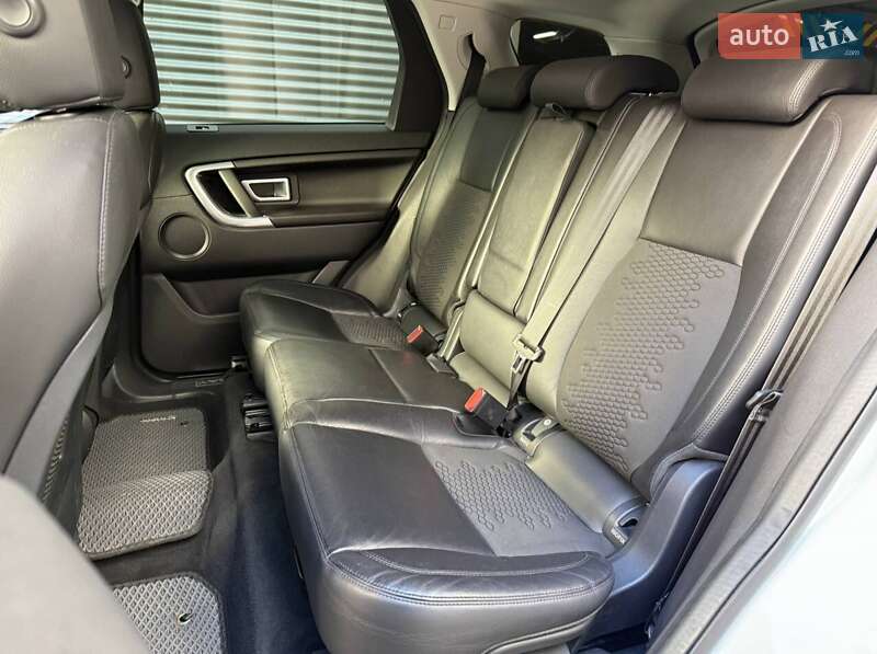 Внедорожник / Кроссовер Land Rover Discovery Sport 2019 в Киеве