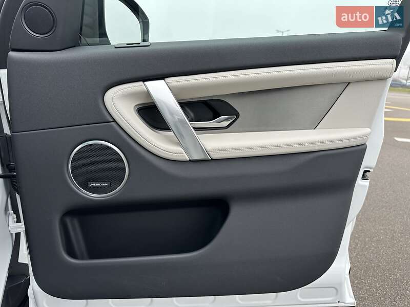 Внедорожник / Кроссовер Land Rover Discovery Sport 2023 в Киеве