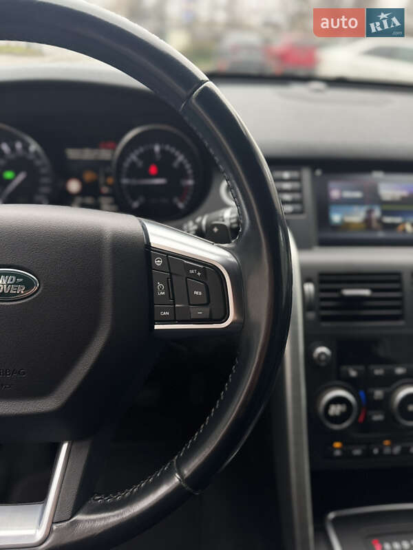 Внедорожник / Кроссовер Land Rover Discovery Sport 2016 в Луцке
