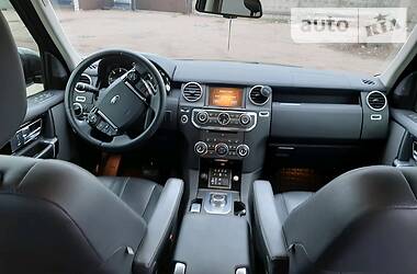 Позашляховик / Кросовер Land Rover Discovery 2016 в 