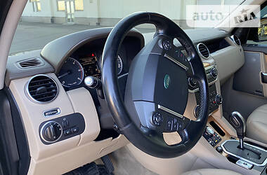 Позашляховик / Кросовер Land Rover Discovery 2012 в 