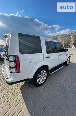 Внедорожник / Кроссовер Land Rover Discovery 2015 в 